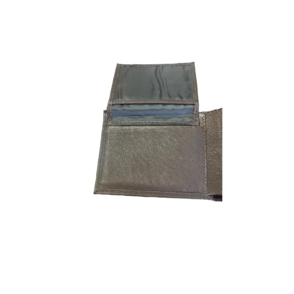Leather Bifold Embroidered Standing Buffalo‎ Wallet NWT